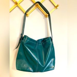 Extra Big Leather Shoulder Bag